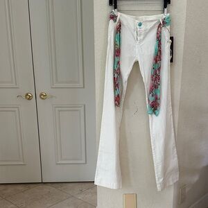 Studio F White Women's Jeans with Floral Accents